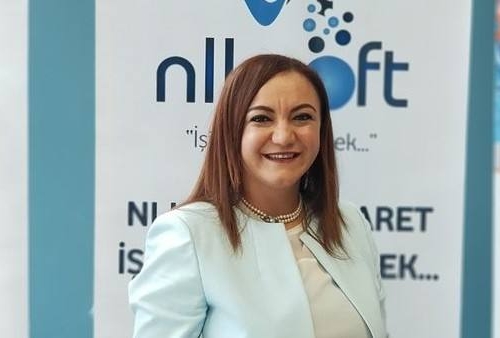 Bilişime kadın eli değdi - Mynet Haber