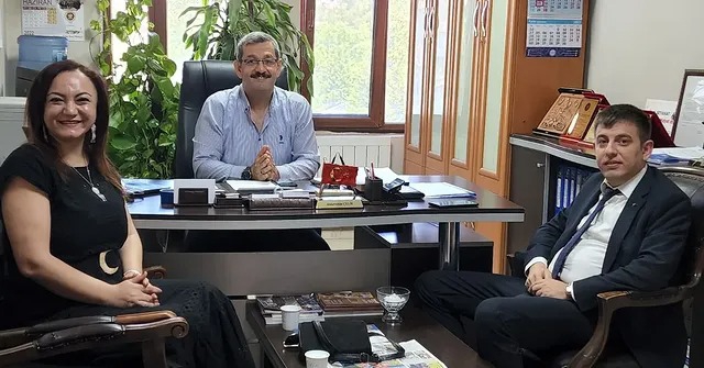 Midyat Belediye Başkan Yardımcıları Sayın Abdurrahim Çelik ve Sayın Ali Alptekin ile görüşmelerimizi de sağladık. 